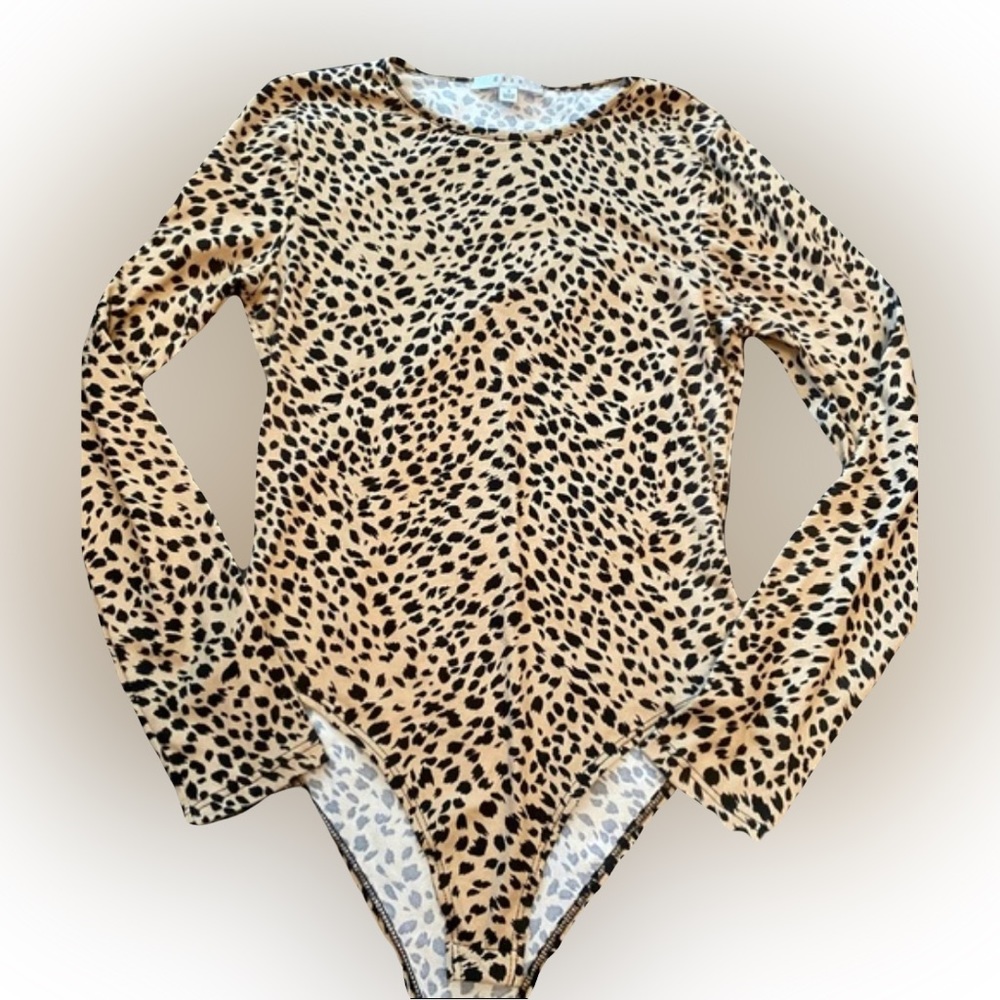 NWOT GAZE TAN & BLACK LEOPARD PRINT LONG-SLEEVE BODYSUIT // SIZE SMALL🤎
